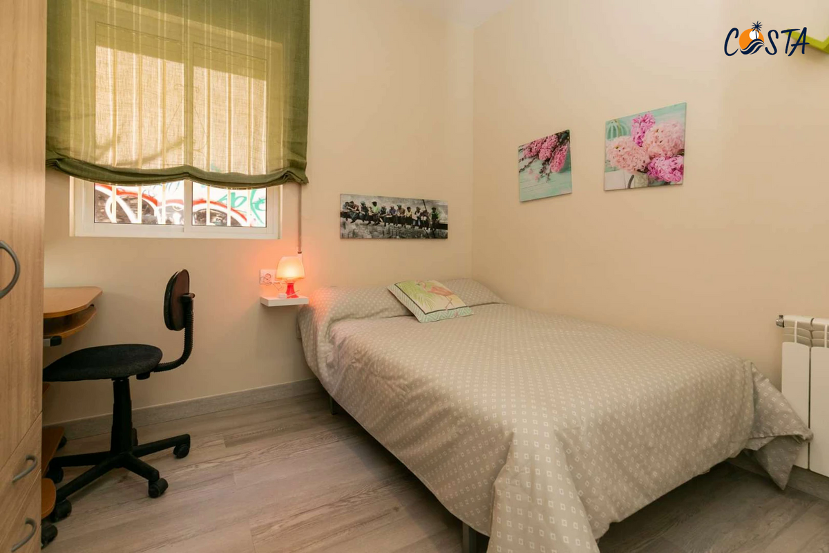 Habitación privada en Calle Trabuco, Granada