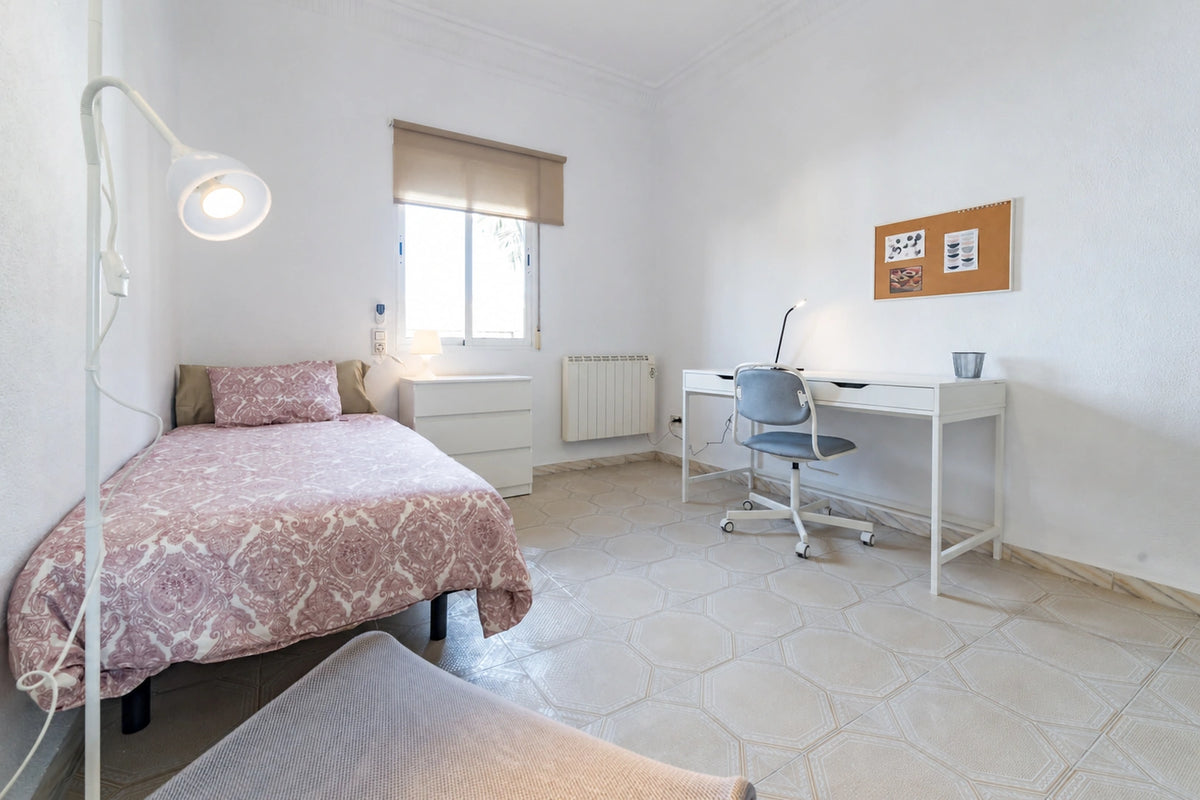 Habitación privada en Calle Islas Canarias, Valencia