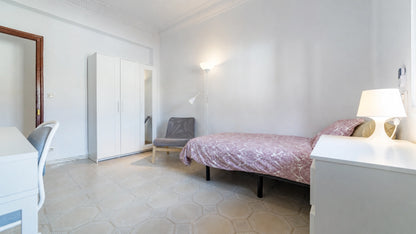 Habitación privada en Calle Islas Canarias, Valencia