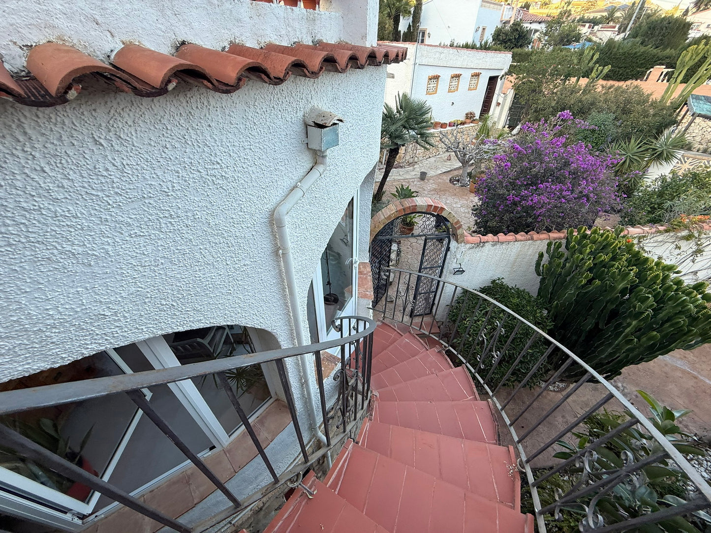 House with garden and terrace near the Port of Calpe