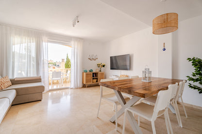 Dúplex actual con vista al mar, piscina y parking, Calpe
