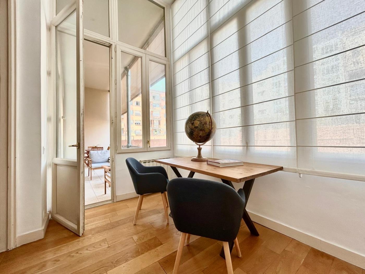 3-bedroom designer apartment with terrace, Barcelona
