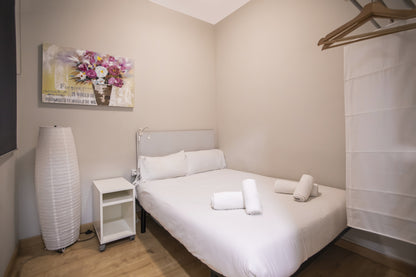 Flat by Plaça d'Espanya, Barcelona
