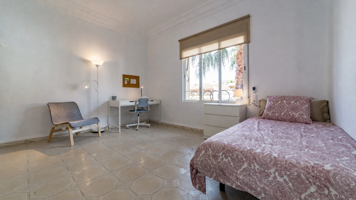 Habitación privada en Calle Islas Canarias, Valencia