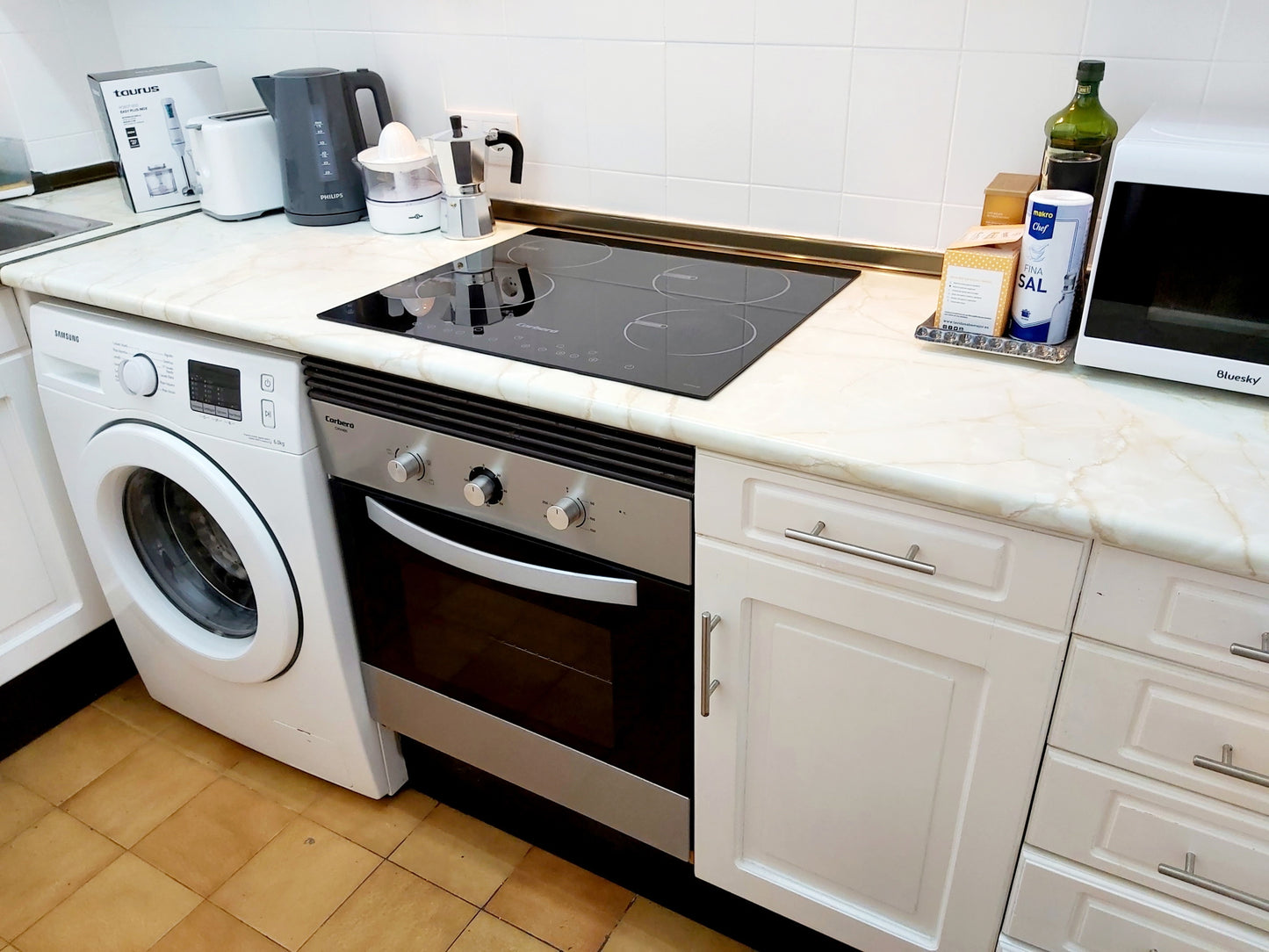 Apartment with sea view, garden, swimming pool, Benidorm