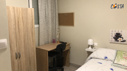 Habitación privada en Calle Trabuco, Granada
