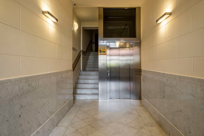 Newly renovated apartment, bright, trendy neighborhood, Barcelona