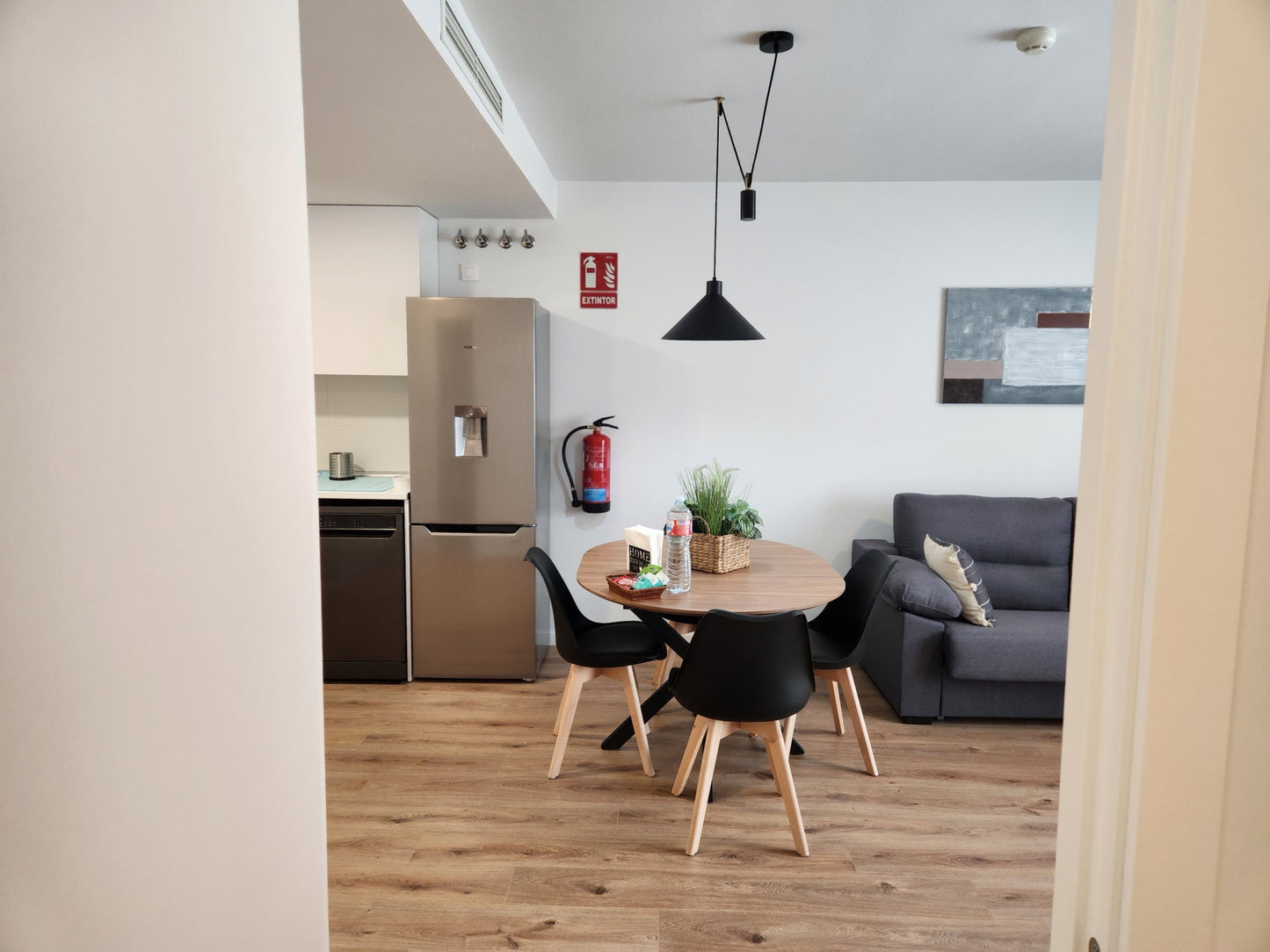 Estupendo apartamento nuevo y bien ubicado,  Madrid