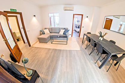Elegante y contemporáneo con terraza y balcón, Madrid