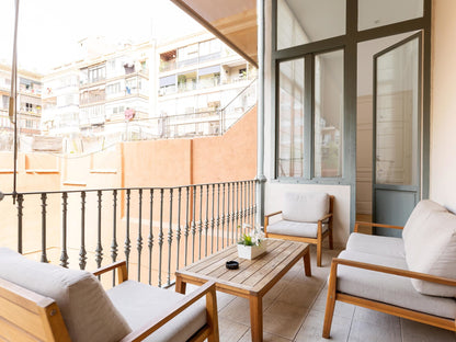3-bedroom designer apartment with terrace, Barcelona
