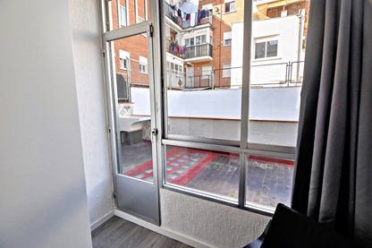 Elegante y contemporáneo con terraza y balcón, Madrid