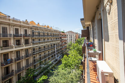 Great 3-bedroom apartment near Sagrada Familia, Barcelona
