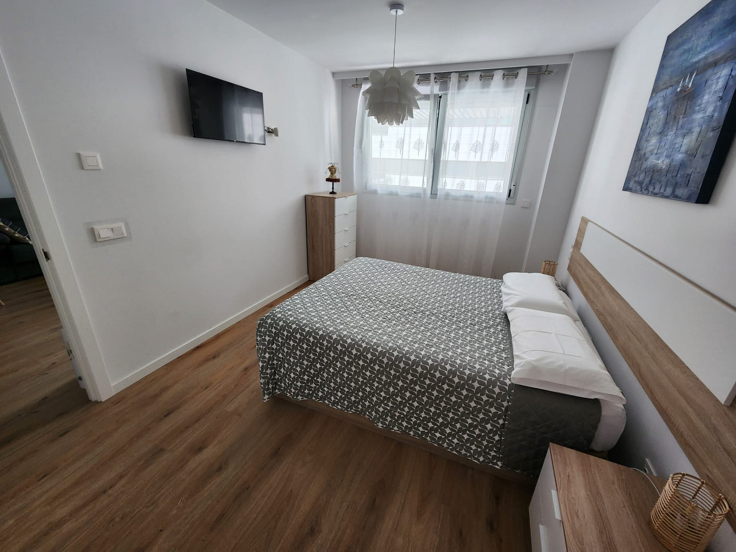 Estupendo apartamento nuevo y bien ubicado,  Madrid