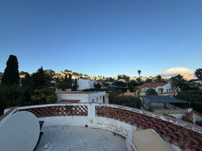House with garden and terrace near the Port of Calpe