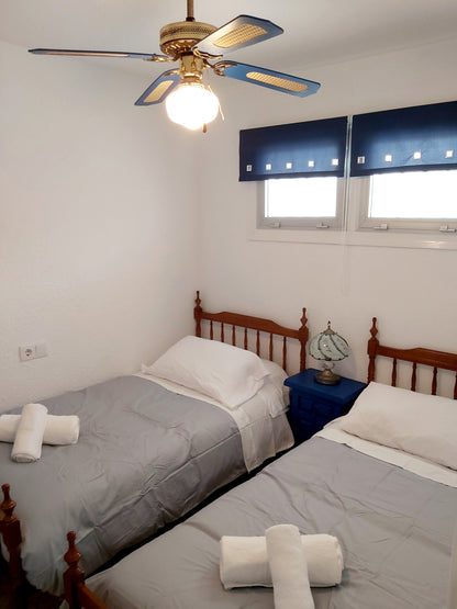 Apartment with sea view, garden, swimming pool, Benidorm