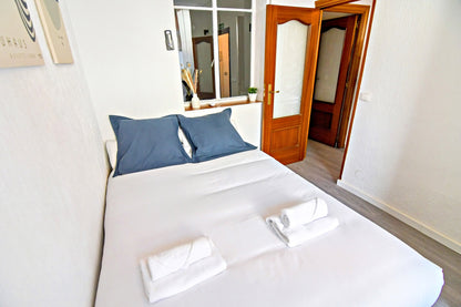 Elegante y contemporáneo con terraza y balcón, Madrid