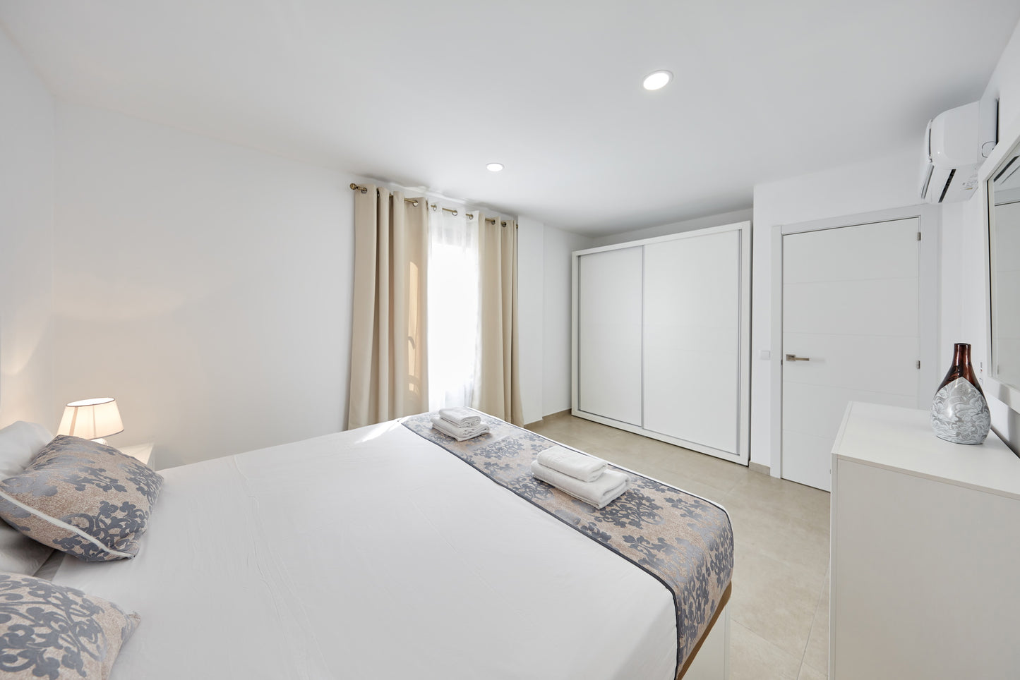 Apartamento Deluxe a 100 metros de la playa, Benidorm