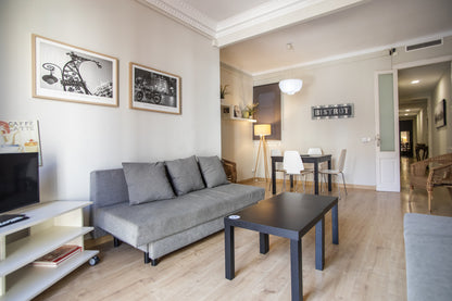 Flat by Plaça d'Espanya, Barcelona