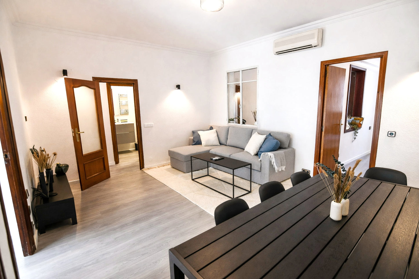 Elegante y contemporáneo con terraza y balcón, Madrid