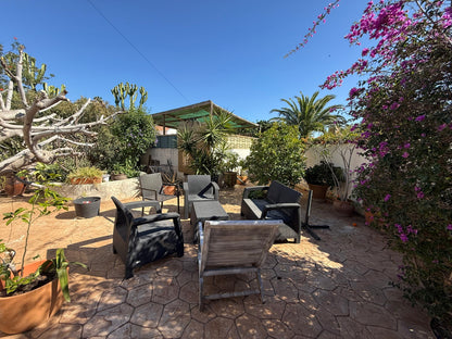 House with garden and terrace near the Port of Calpe