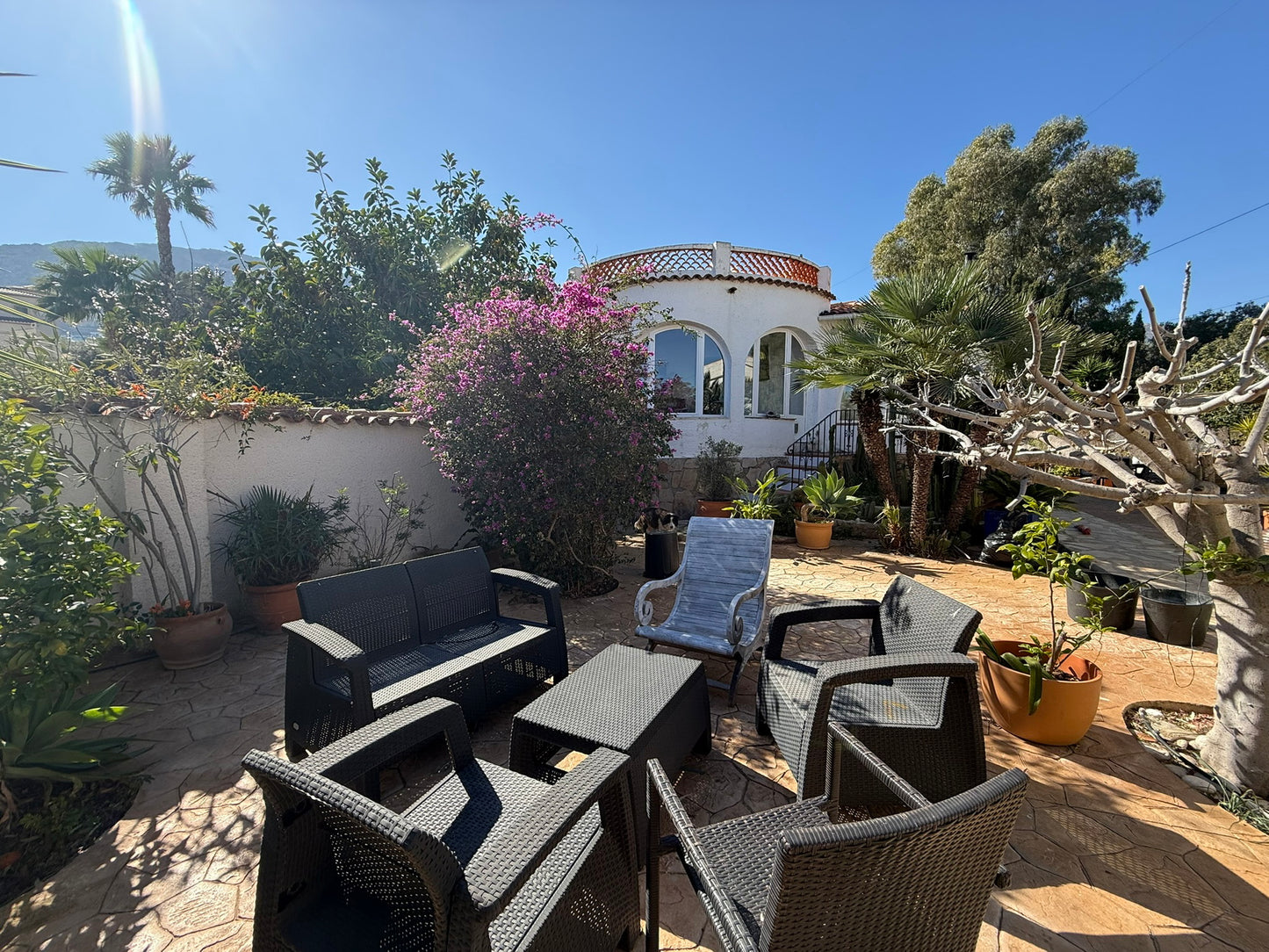 House with garden and terrace near the Port of Calpe