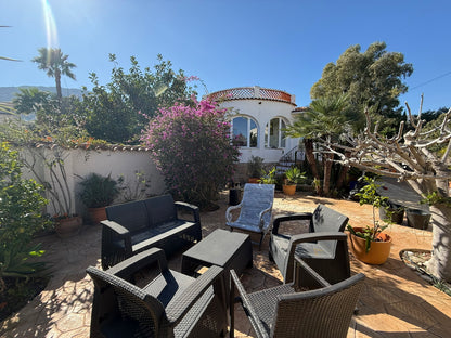 House with garden and terrace near the Port of Calpe