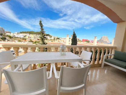 Dúplex actual con vista al mar, piscina y parking, Calpe