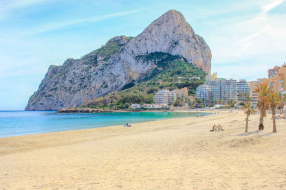 Dúplex actual con vista al mar, piscina y parking, Calpe