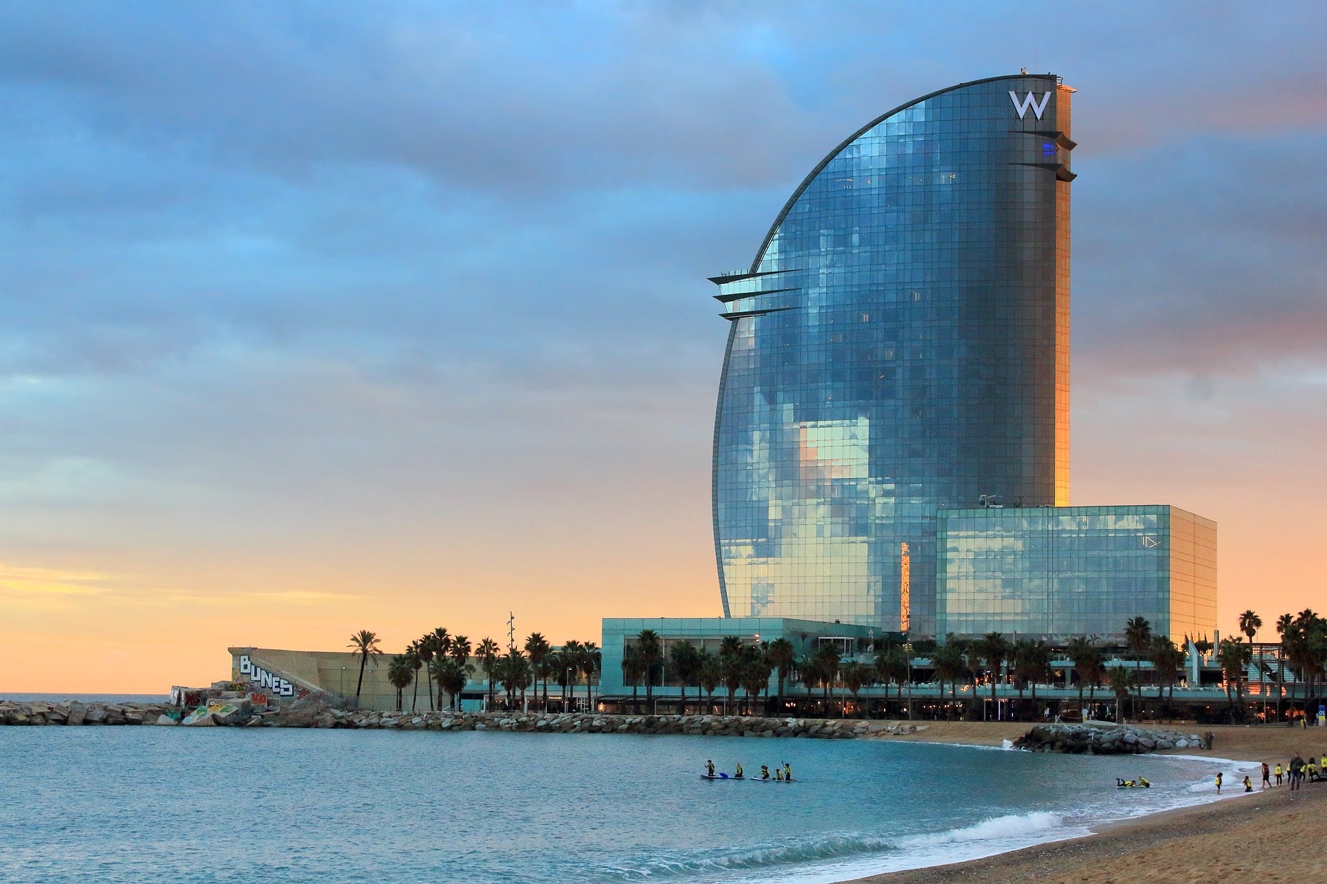 files/barcelona-3901449_1920_b6e932eb-81bd-4819-ac65-14818de89651.jpg