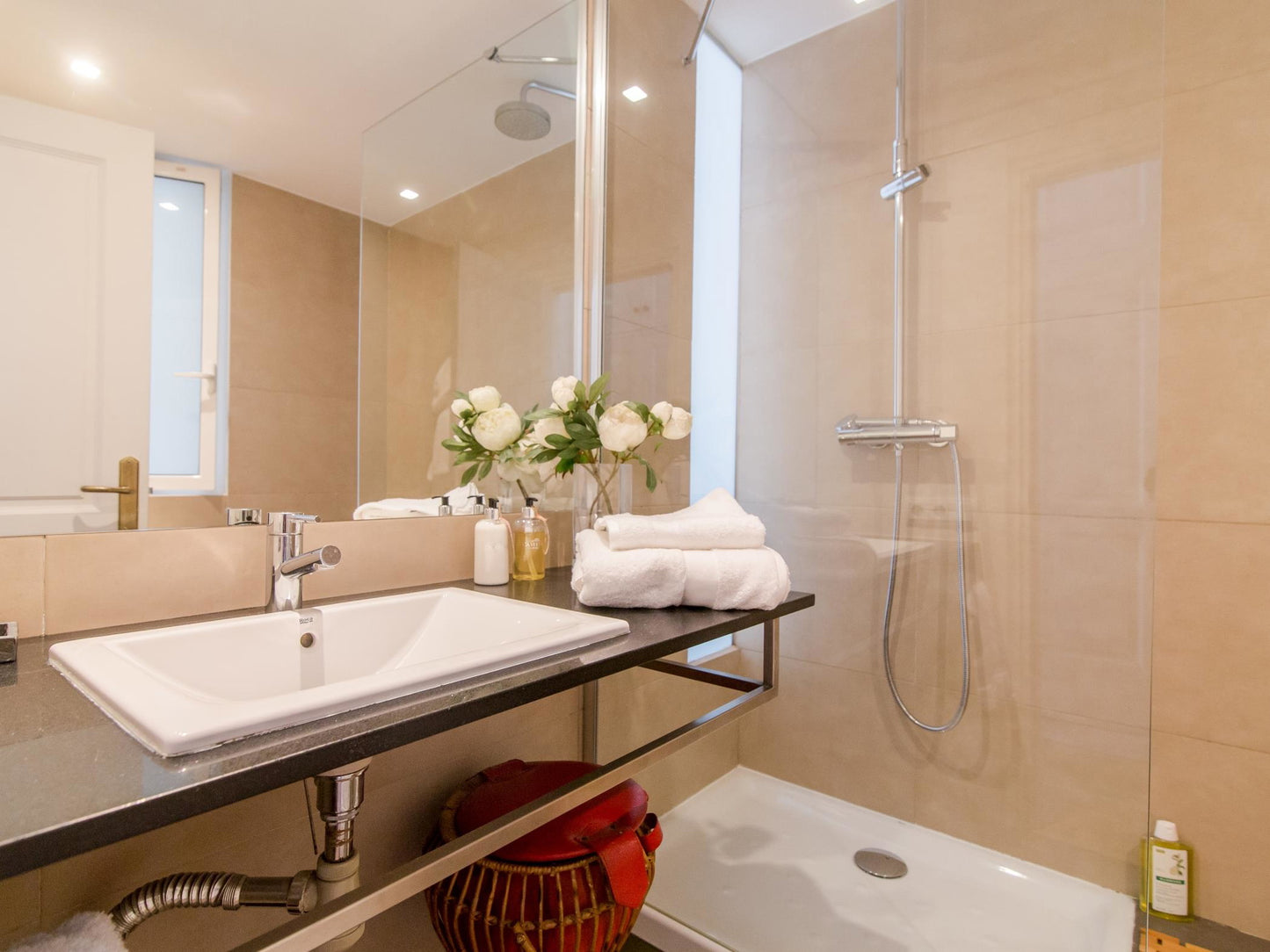 3-bedroom designer apartment with terrace, Barcelona