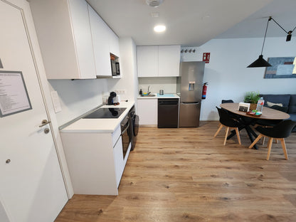 Estupendo apartamento nuevo y bien ubicado,  Madrid