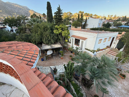 House with garden and terrace near the Port of Calpe
