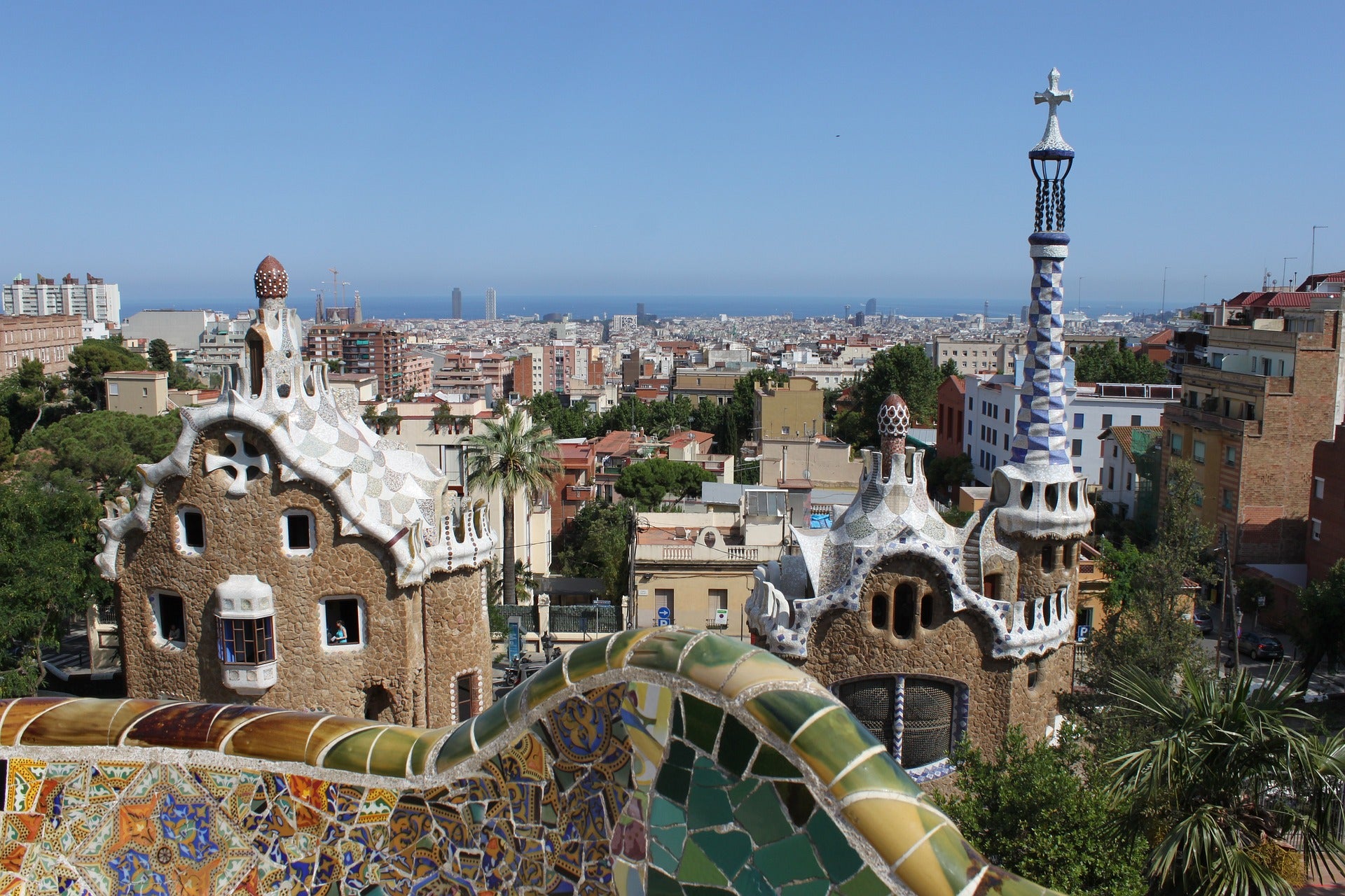 files/parc-guell-332390_1920_0bd28fcc-d45e-4551-8b37-4910995ce789.jpg