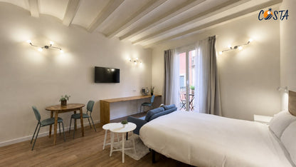 Estudio en el Raval, Barcelona